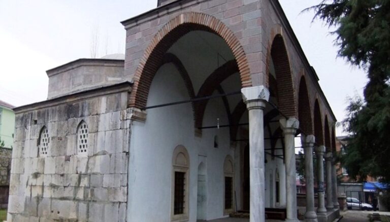 5-asirlik-tacettin-ibrahim-pasa-camisinde-restorasyon-yarilandi-A7vr4dhc.jpg
