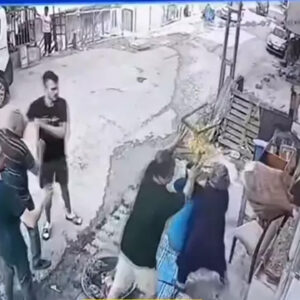 basaksehirde 70 yasindaki kadina darp IVAHJM1U