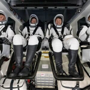 uzayda 5 aylik gorev sonrasi crew 10 ekibi dunyaya dondu rEqhEpUV