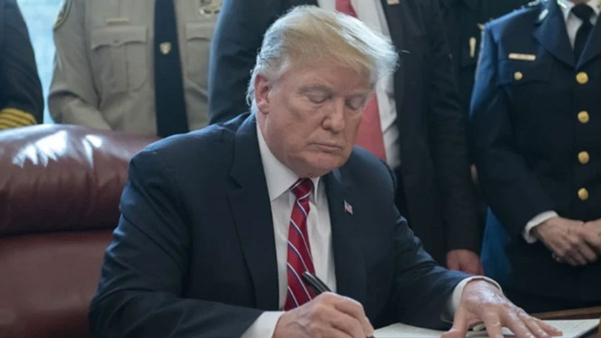 abdde yasamak ve calismak artik hayal oldu trump resmen onayladi VAHp3qpY