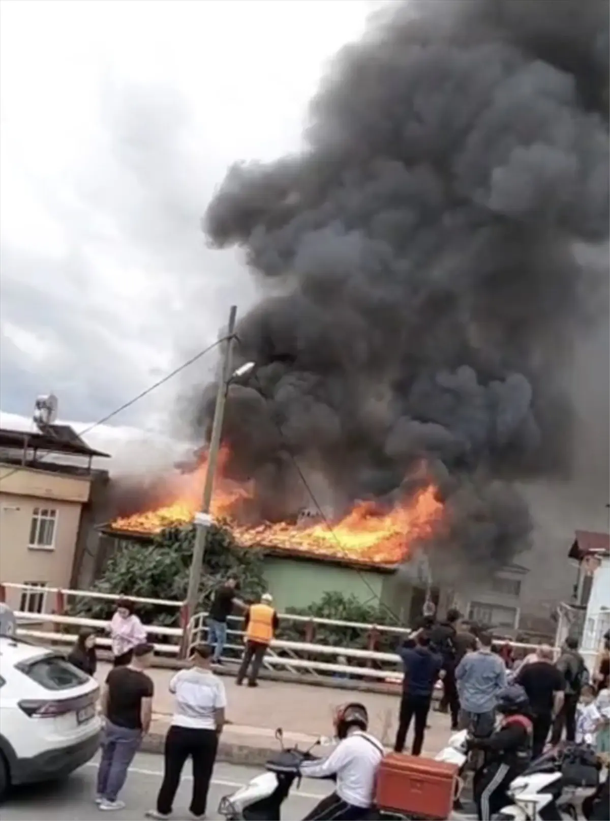 ilkadimda yangin panigi Dpr5l5Jn