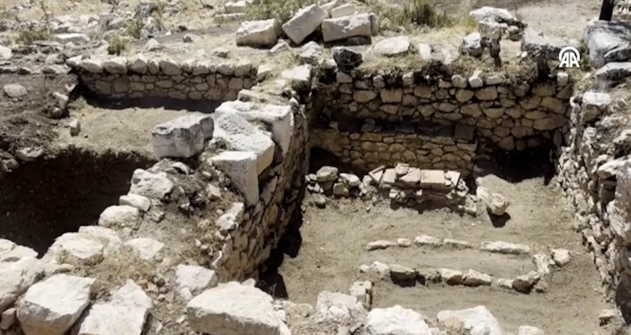 timbriada antik kentindeki kazilarda kiler ve asevi ortaya cikarildi nQGdhkLM