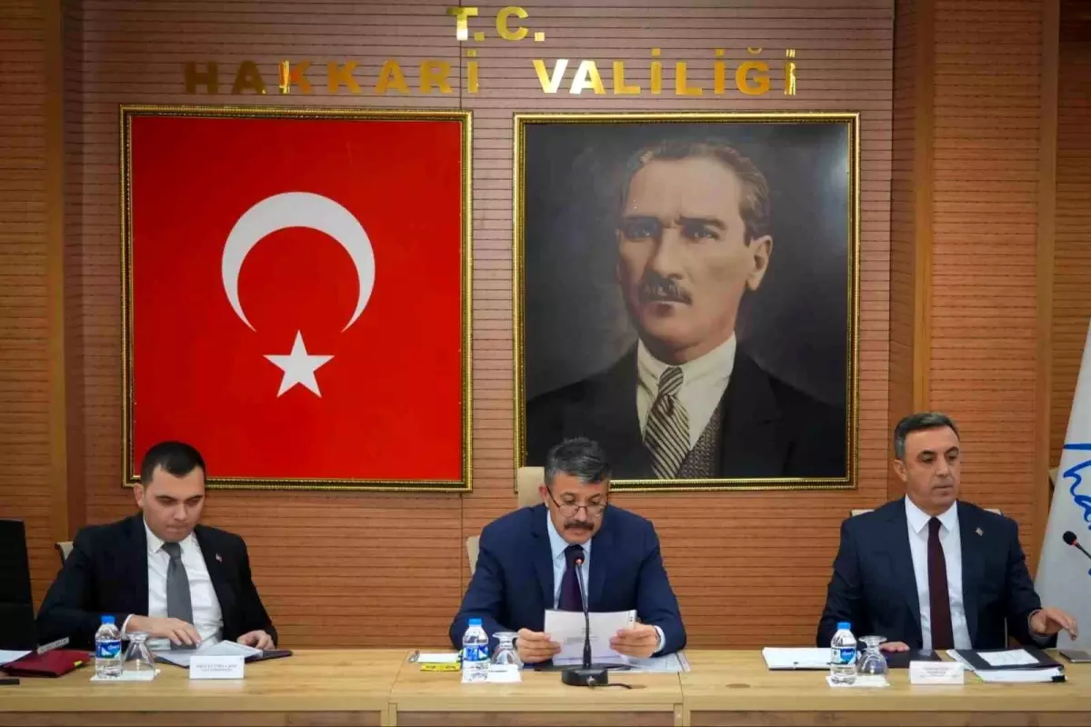 hakkaride 74 milyar tllik yatirimlar istisare edildi PMgXjtBH