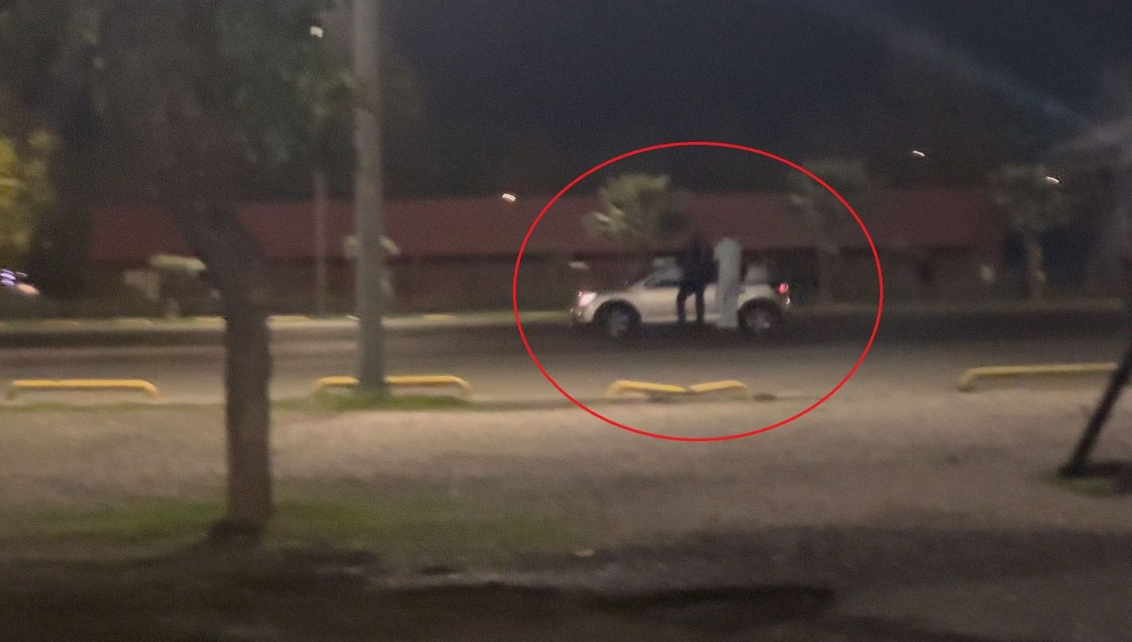 samsunda kazaya davetiye hareket halindeki aracin uzerine ciktilar neWu1Fr9