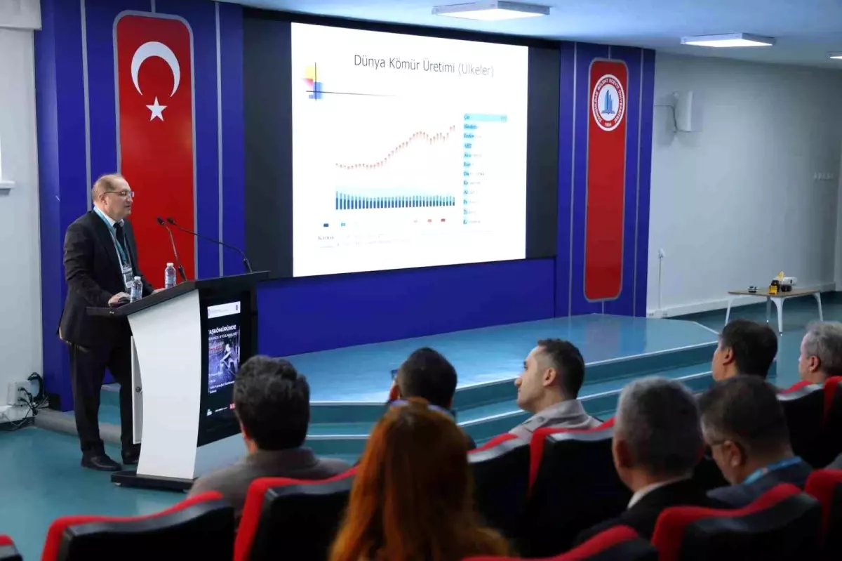 zonguldak bulent ecevit universitesinde tas komurunde mekanize uygulamalari calistayi duzenlendi Za9rhdN4.jpg