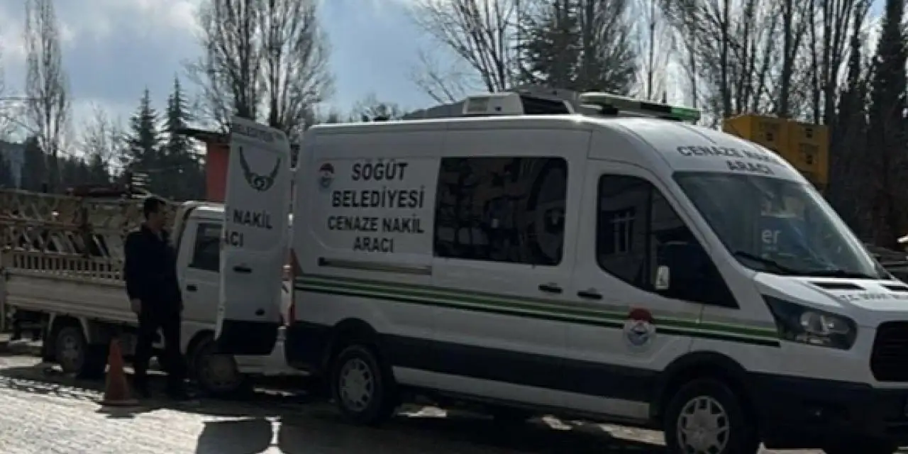 Öğretmen Aracında Ölü Bulundu