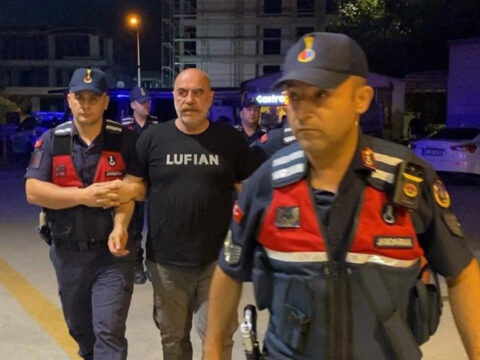 Yonetmen ezel akay serbest birakildi kardesi tutuklandi dYmhWVlp